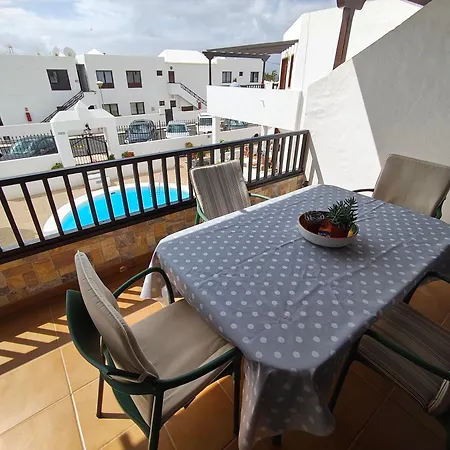 Sea Carnation Well Located, Pool & Terrace Apartment *